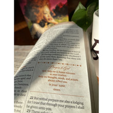 画像をギャラリービューアに読み込む, KJV Women Of Color Study Bible Large Print