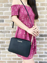 Load image into Gallery viewer, Michael Kors Jet Set Large Saffiano Leather Handbag