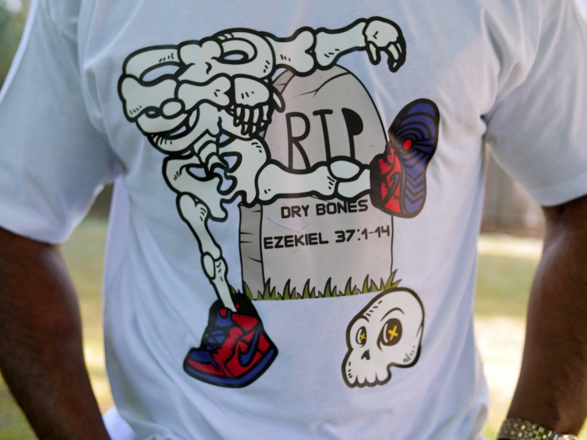 12 Tribes "Dry Bones" Men and Women's T-Shirt - slvhasitall