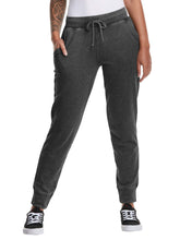 画像をギャラリービューアに読み込む, Women&#39;s Comfortable Champion Jogger Sweatpants (w/ Mineral Wash)
