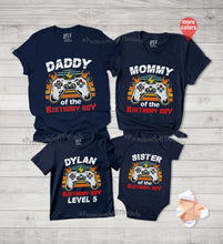 画像をギャラリービューアに読み込む, Personalized Gamer Family Birthday Boy T- Shirt
