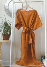 画像をギャラリービューアに読み込む, Hebrew linen pocket shift dress, One size fit most
